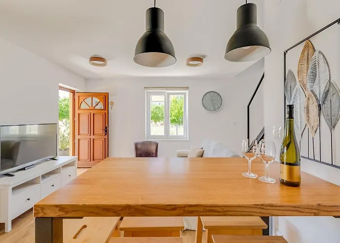 House Crassula 펜션 *