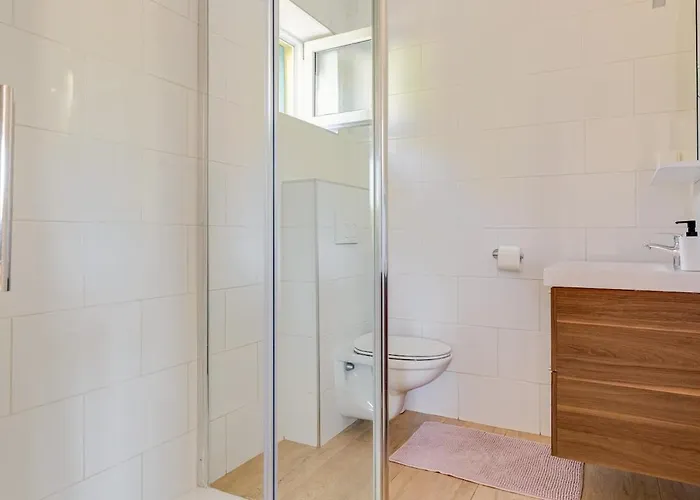 펜션 House Crassula 무르테르